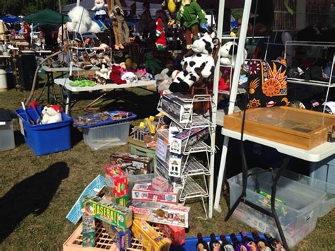 For over 50 years Niles Antique Faire & <b>Flea</b> <b>Market</b> has attracted people from all over California. . Guptills flea market 2022